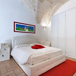 https://casa-dellarco-centro-storico-sitcase.lecce-hotels.com